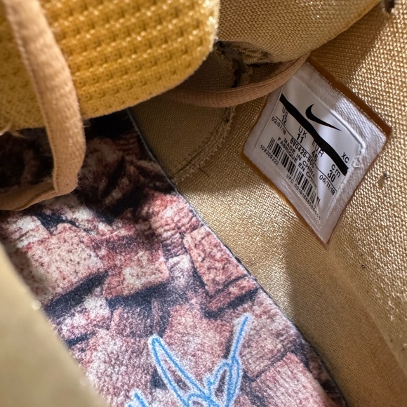 Kyrie 4 CTC (Cinnamon Toast Crunch) Shoes - Picture 8 of 9